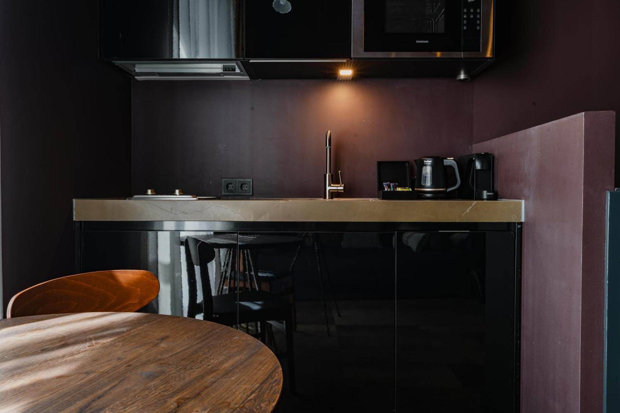 De Jonker Urban Studios & Suites Амстердам Стая снимка
