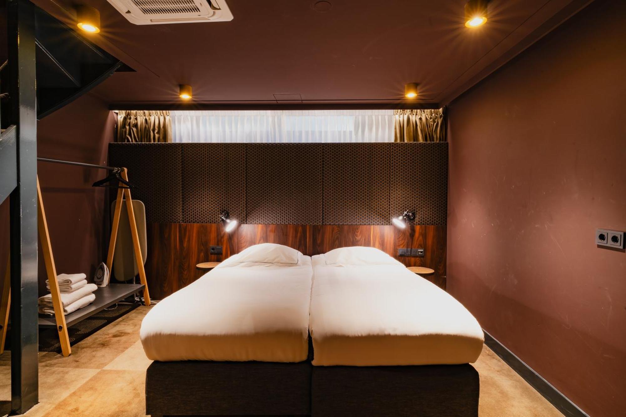 De Jonker Urban Studios & Suites Амстердам Стая снимка
